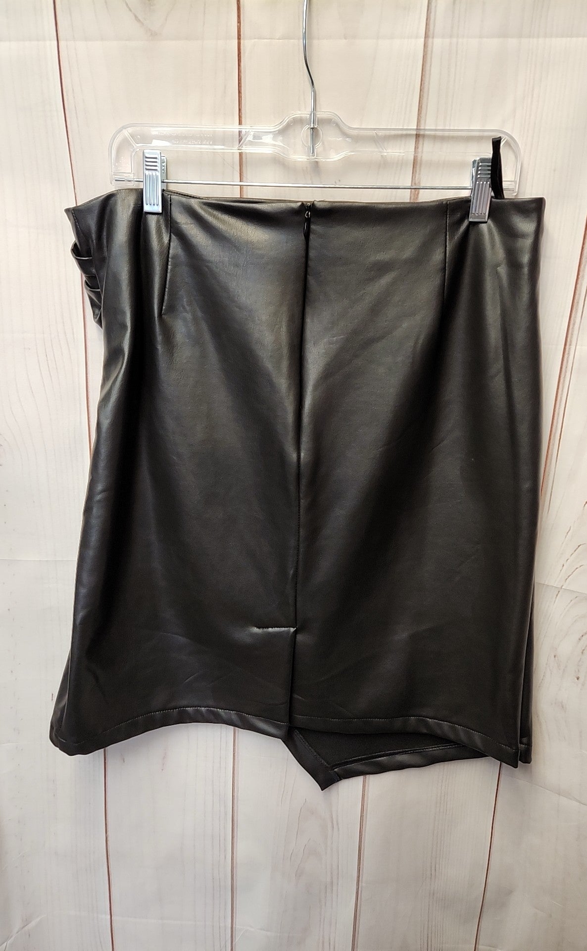 Bar III Women's Size 10 Black Skirt