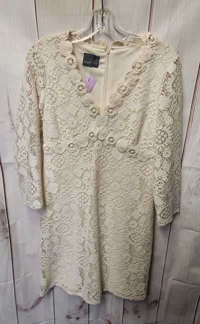 Muse Women's Size 6 White Dress