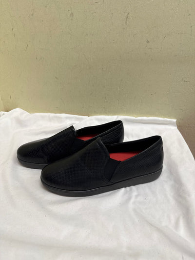 Trotters Women's Size 9 Black Flats Shoes