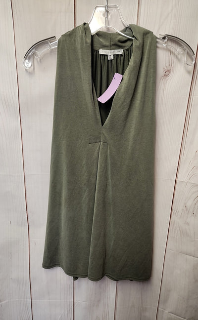 Green Envelope Women's Size L Olive Green Sleeveless Top
