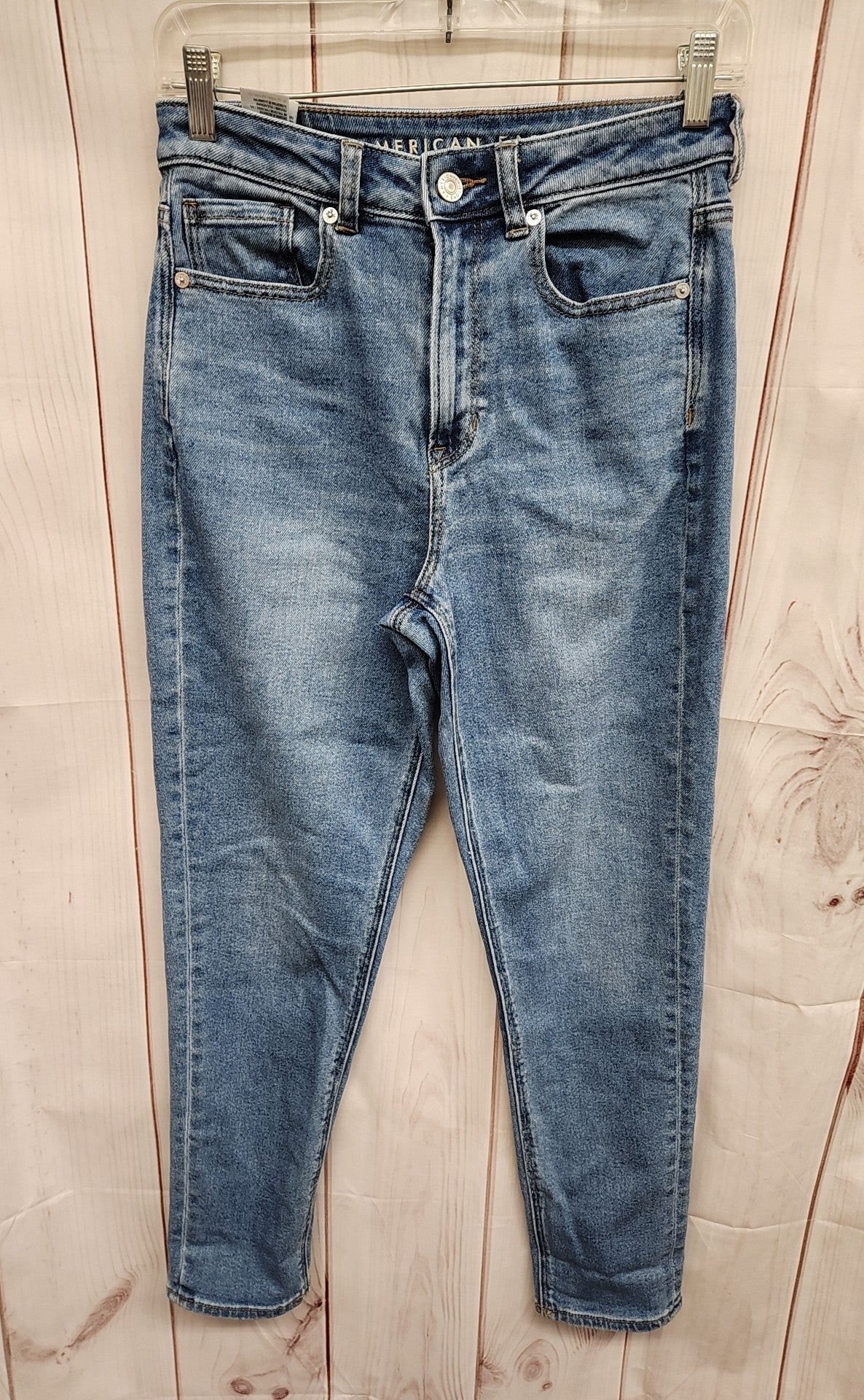 American Eagle Women's Size 26 (1-2) Blue Jeans Mom Jean