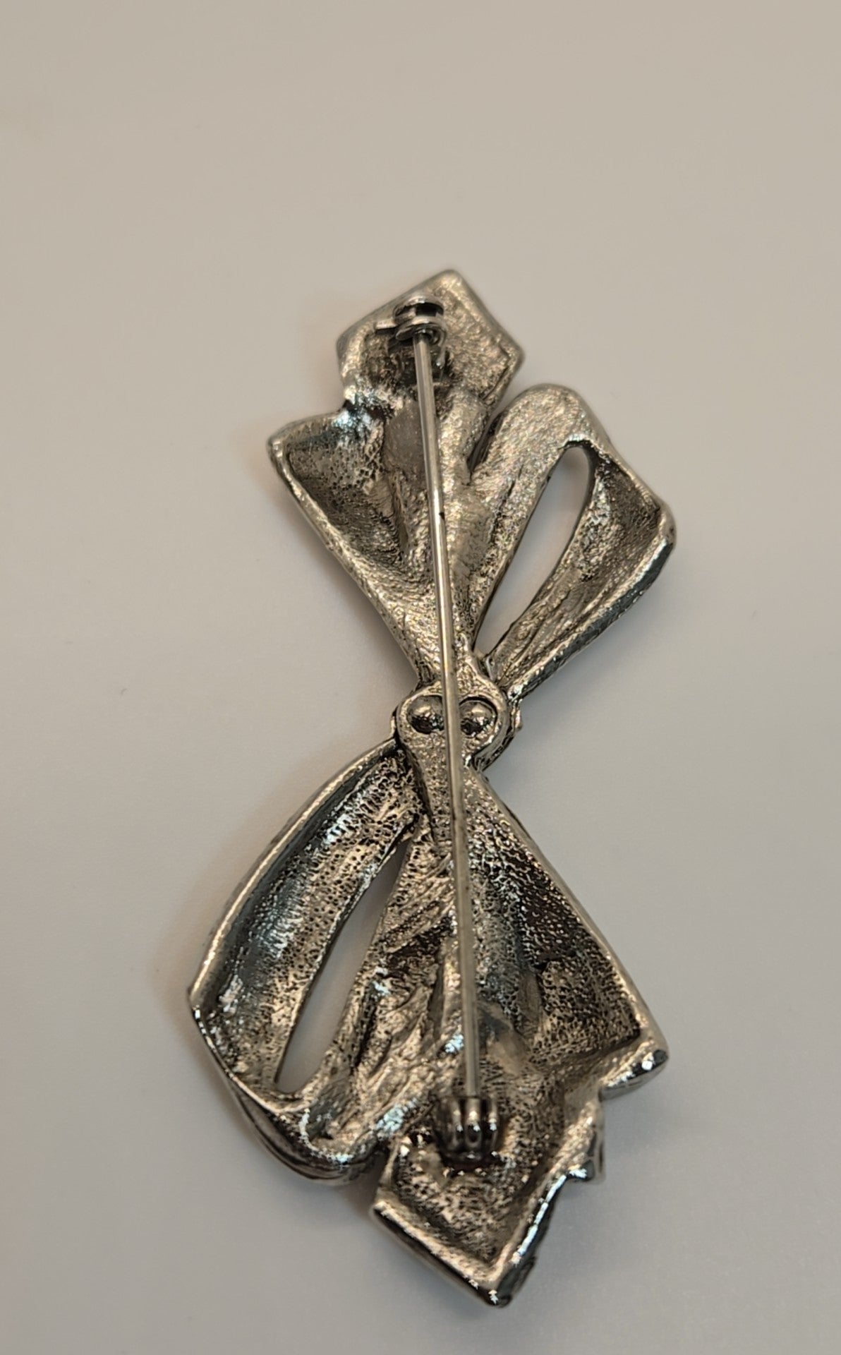 Silver Bow Brooch Pin