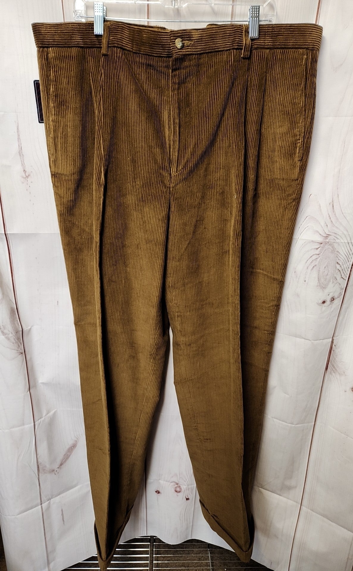 NWT Oxford Men's Size 42x34 Tan Corduroy Pants