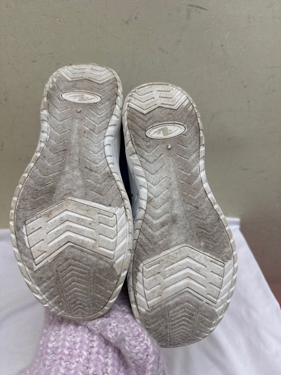 Athletic Works Men's Size 10 Blue Sneakers Shoes