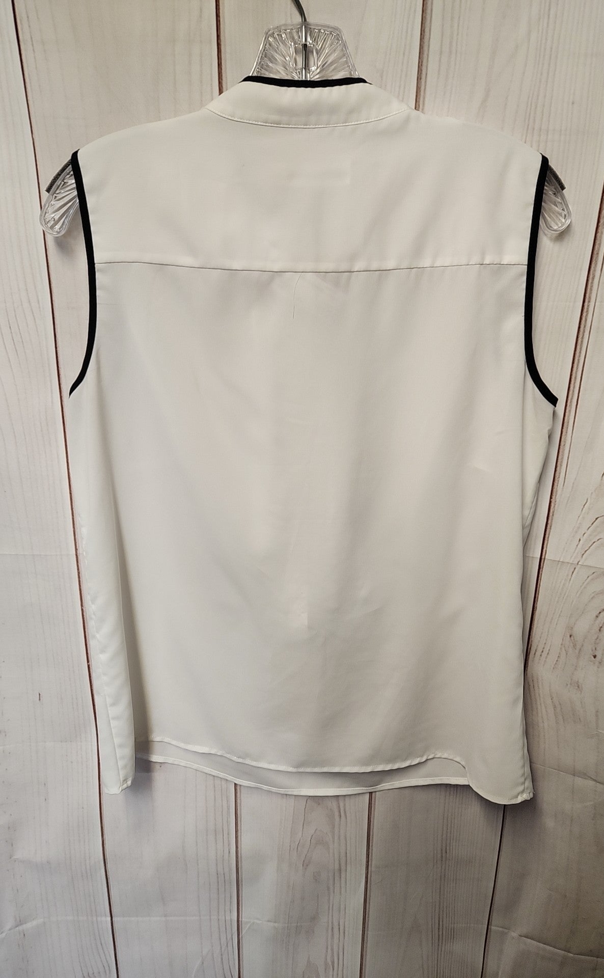 Calvin Klein Women's Size M White Sleeveless Top