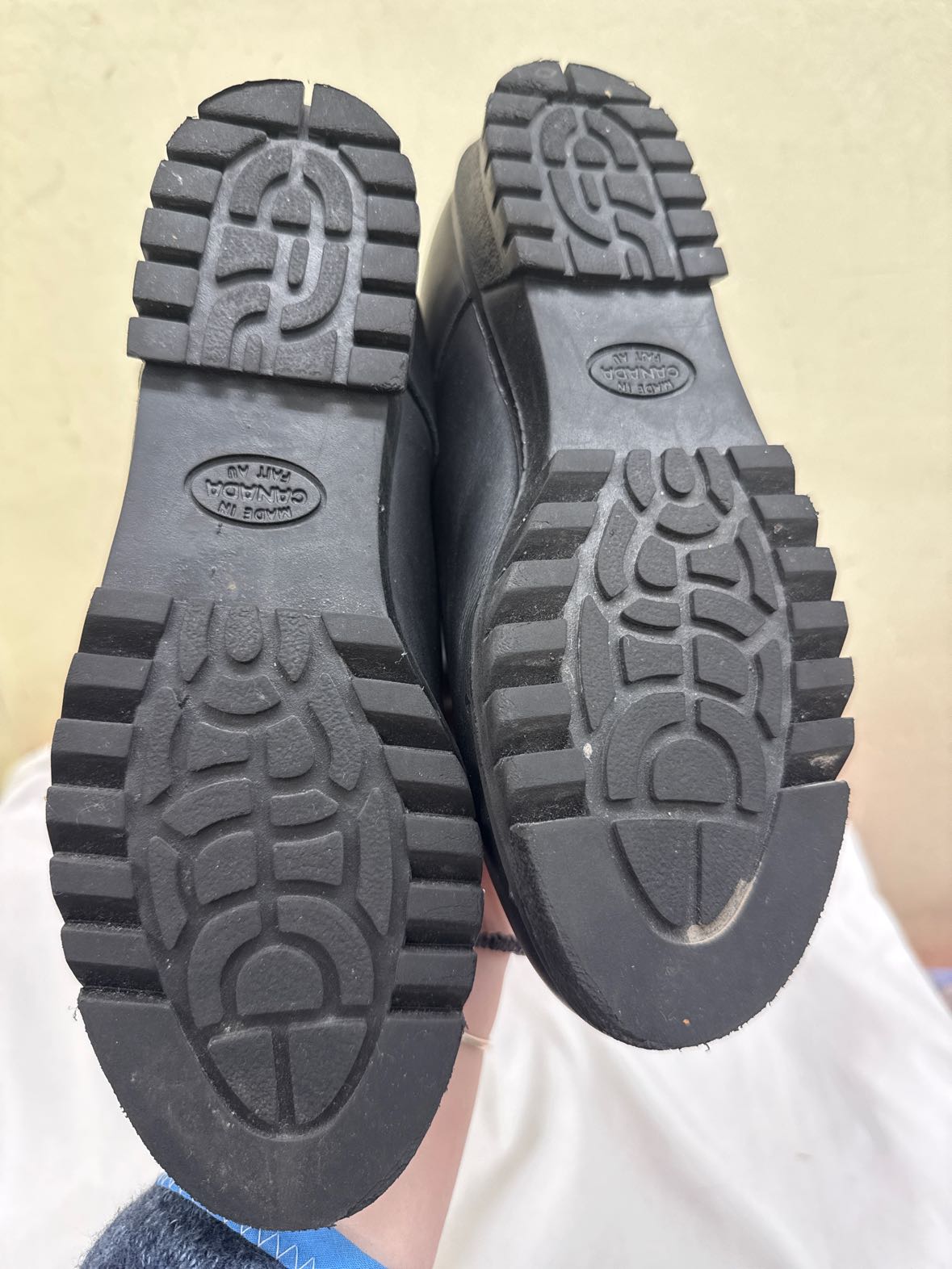 Toe Warmers Women's Size 7 Black Boots Shoes