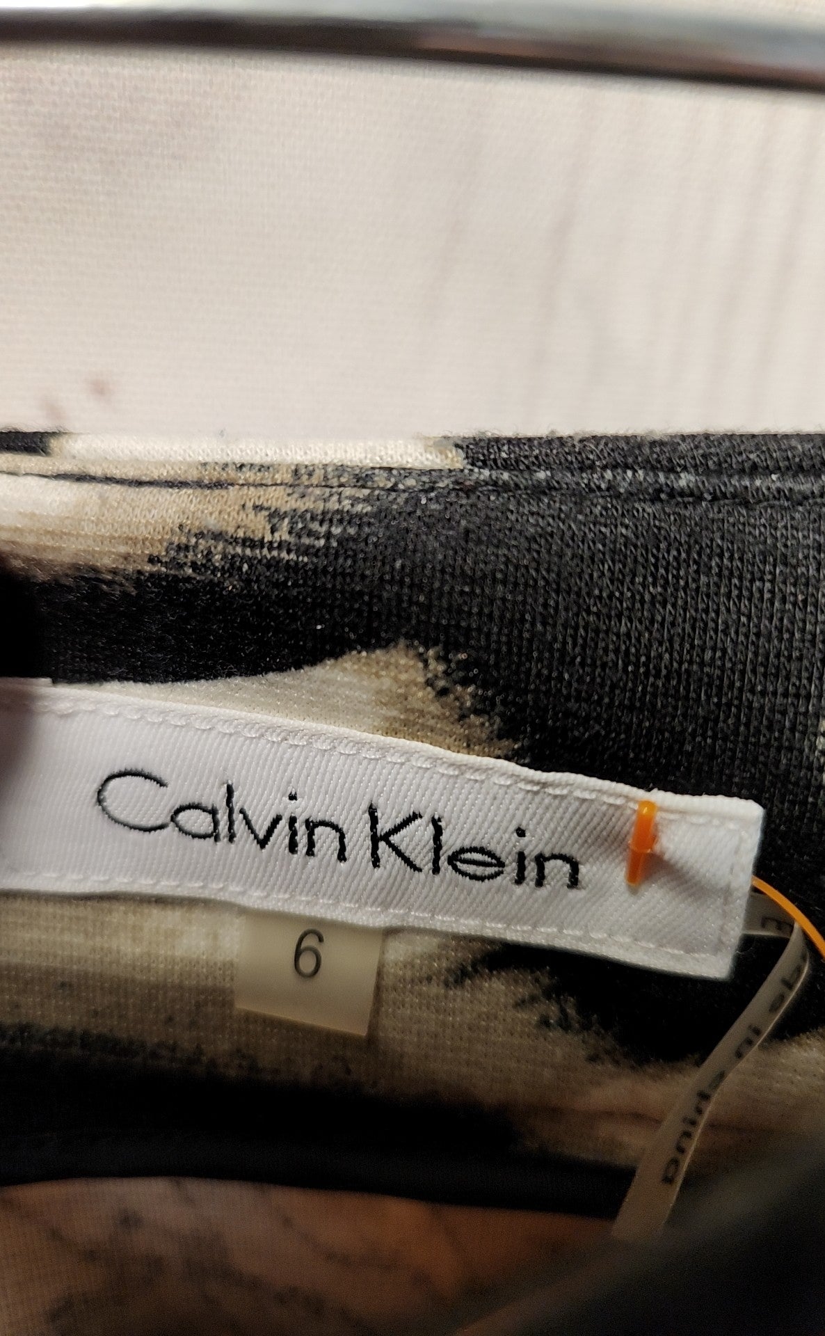 Calvin Klein Women's Size 6 Black & Beige Skirt