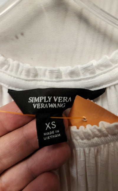 Simply Vera Women's Size XS White Sleeveless Top