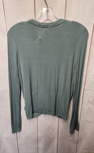 Athleta Girl's Size 16 Green Shirt