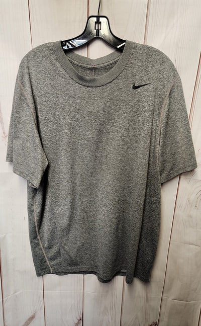 Nike Men's Size XL Gray Shirt