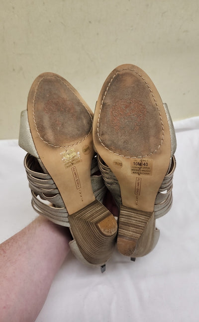 Vince Camuto Women's Size 10 Gold Sandals Shoes
