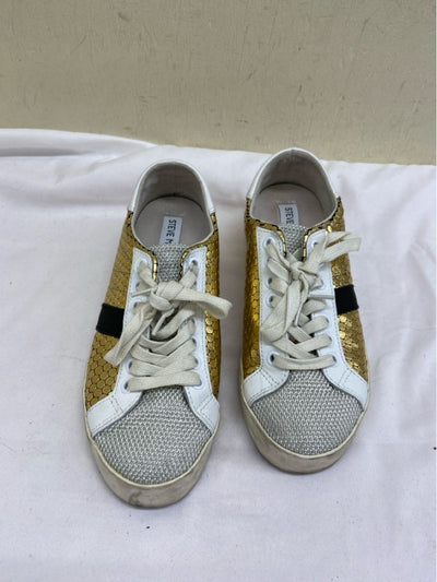 Steve Madden Women's Size 35 = 4-1/2 Gold Sneakers