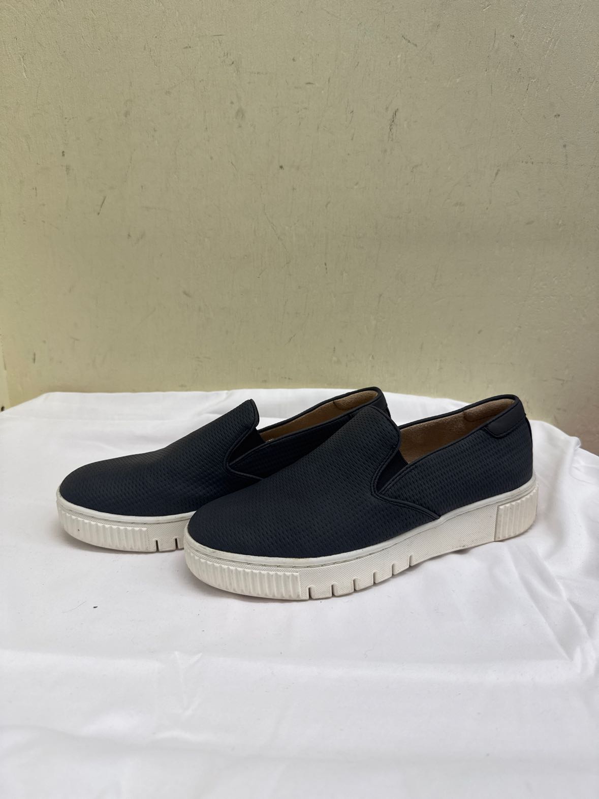 Naturalizer Women's Size 7-1/2 Black Flats