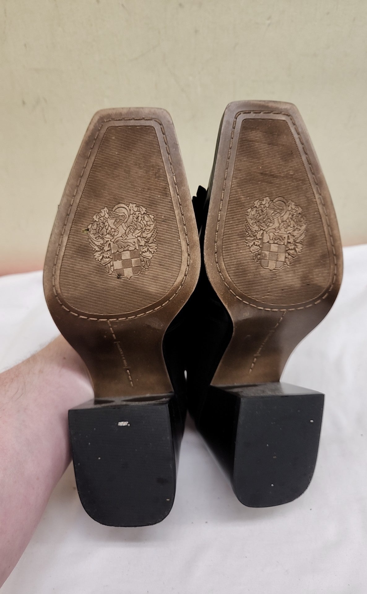 Vince Camuto Women's Size 7 Black Pumps Shoes