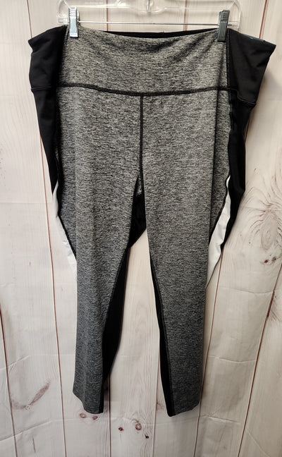 NWT Tek Gear Women's Size 3X Gray & Black Leggings