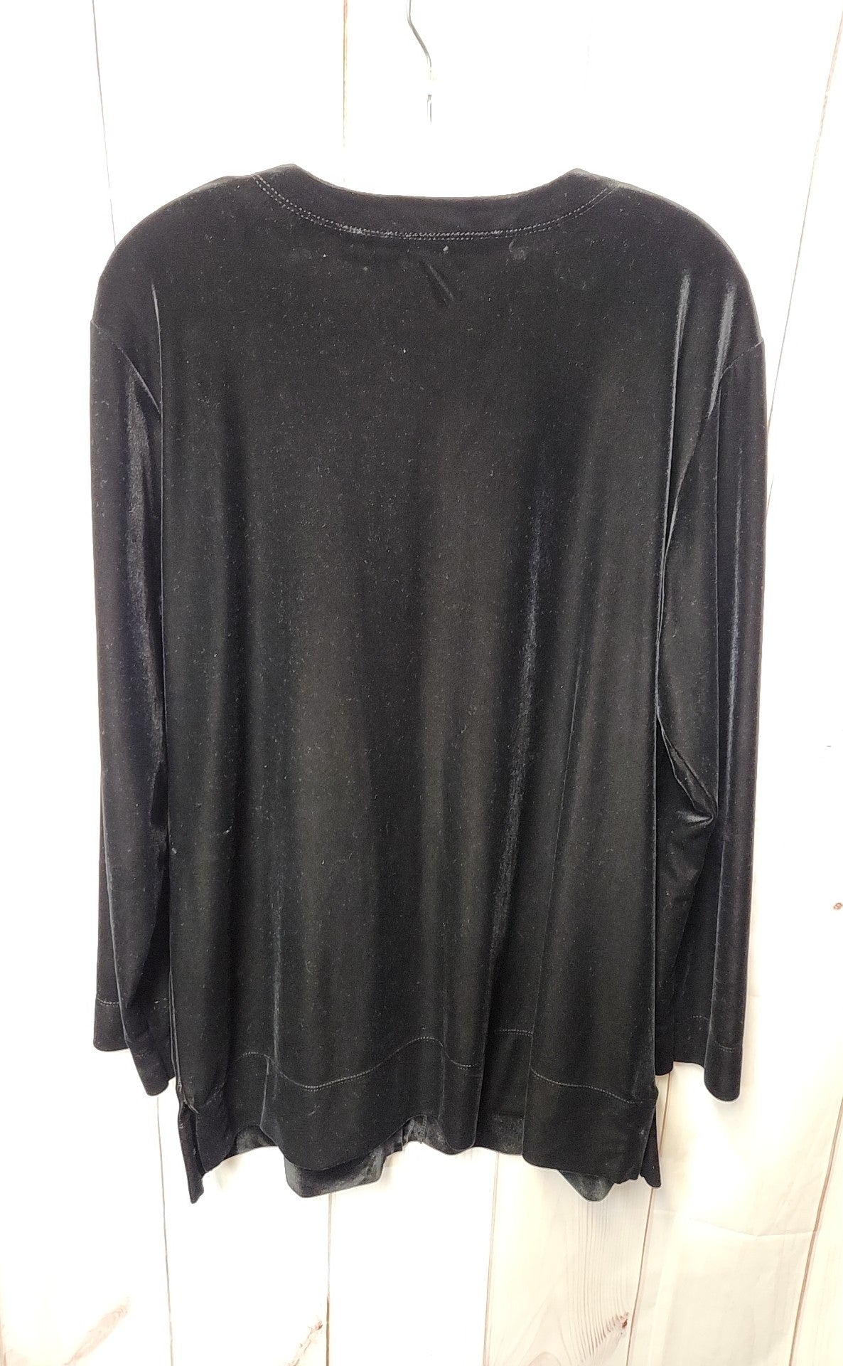 Josephine Chaus Women's Size 1X Black Velour Long Sleeve Top