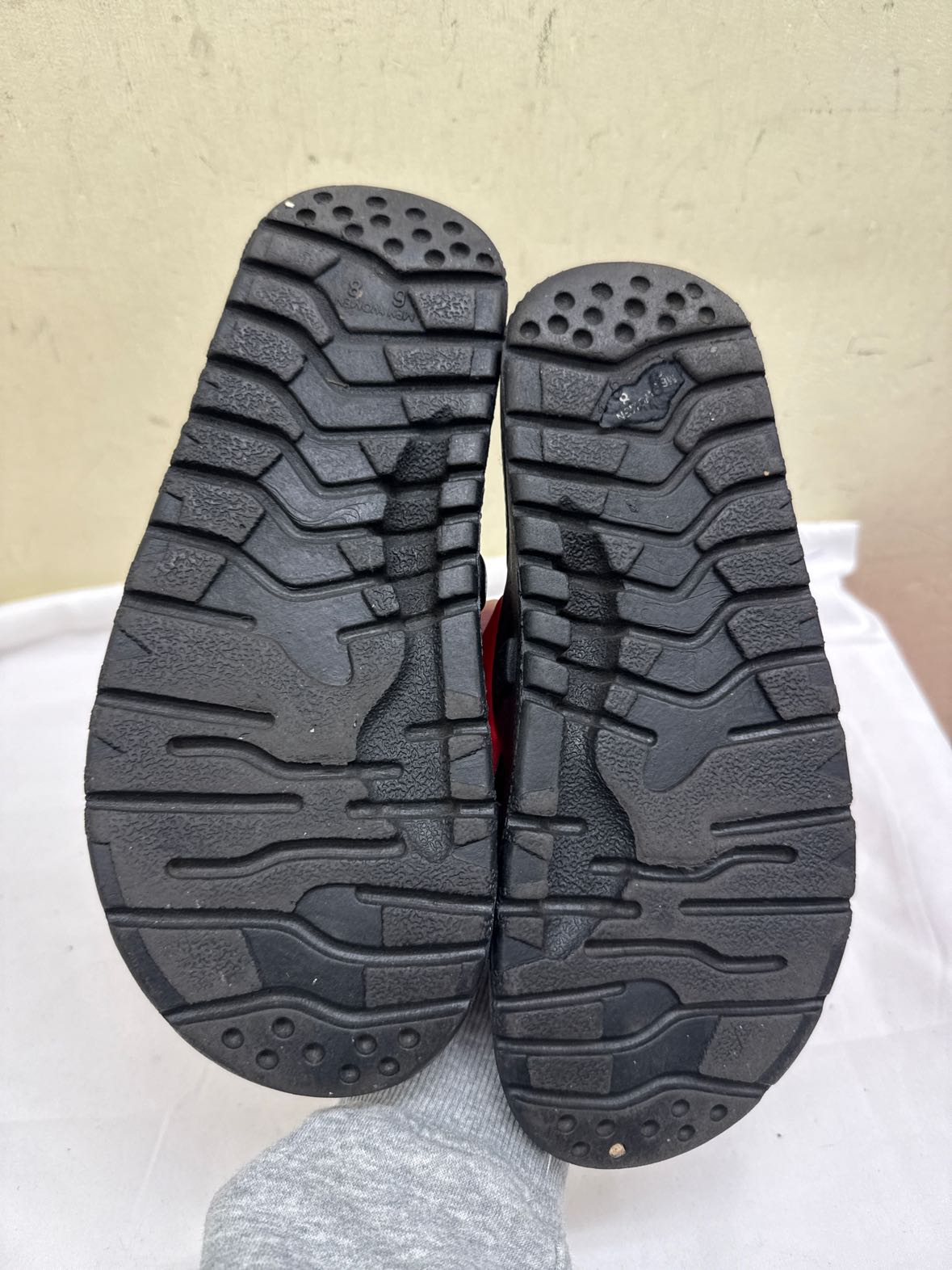 Eddie Bauer Women's Size 8 Red Sandals Shoes