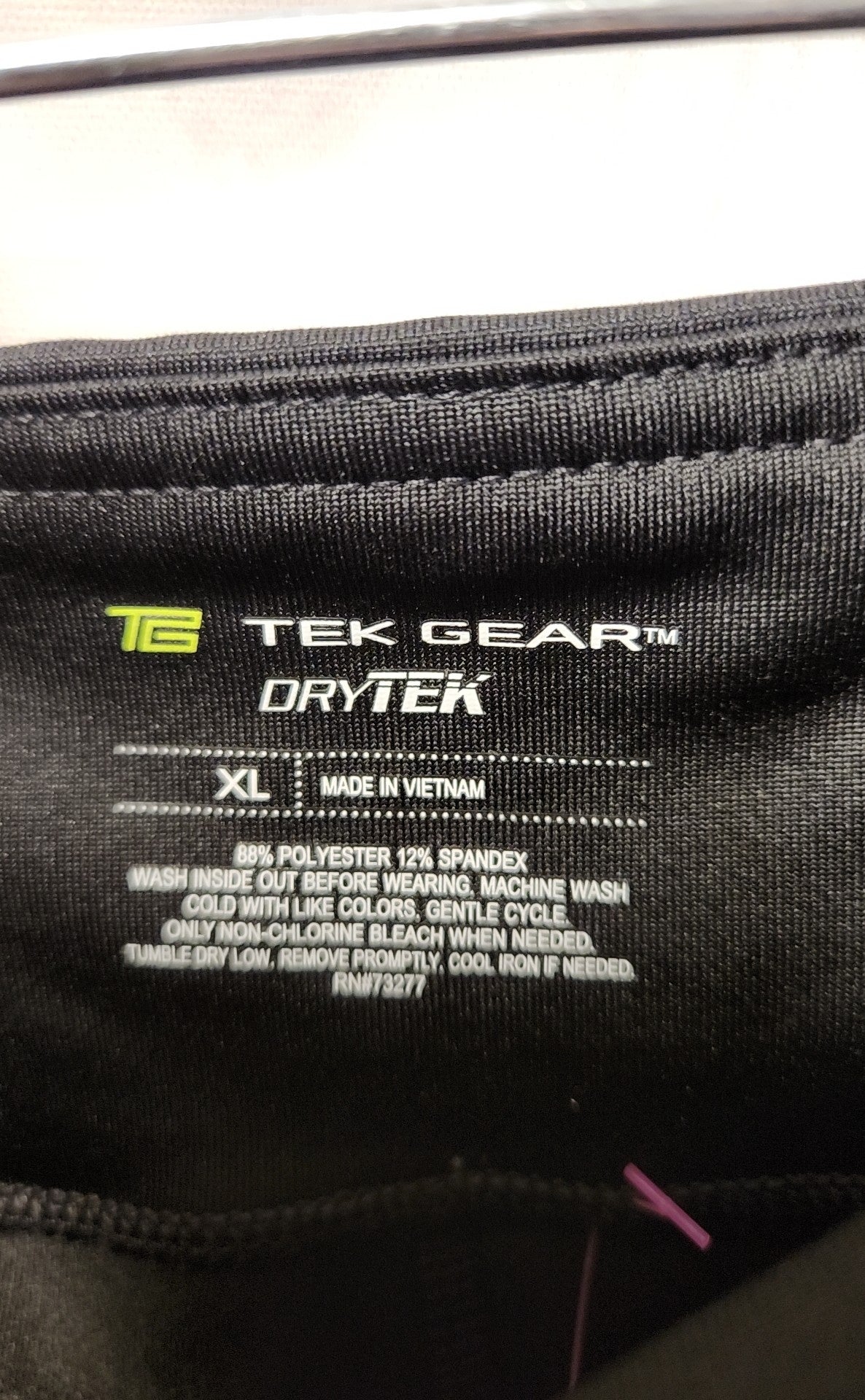 NWT Tek Gear Women's Size XL Black Leggings
