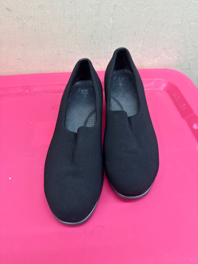 SAS Women's Size 8 Black Pumps
