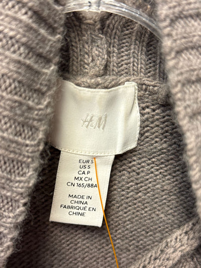 H&M Women's Size S Gray Sweater