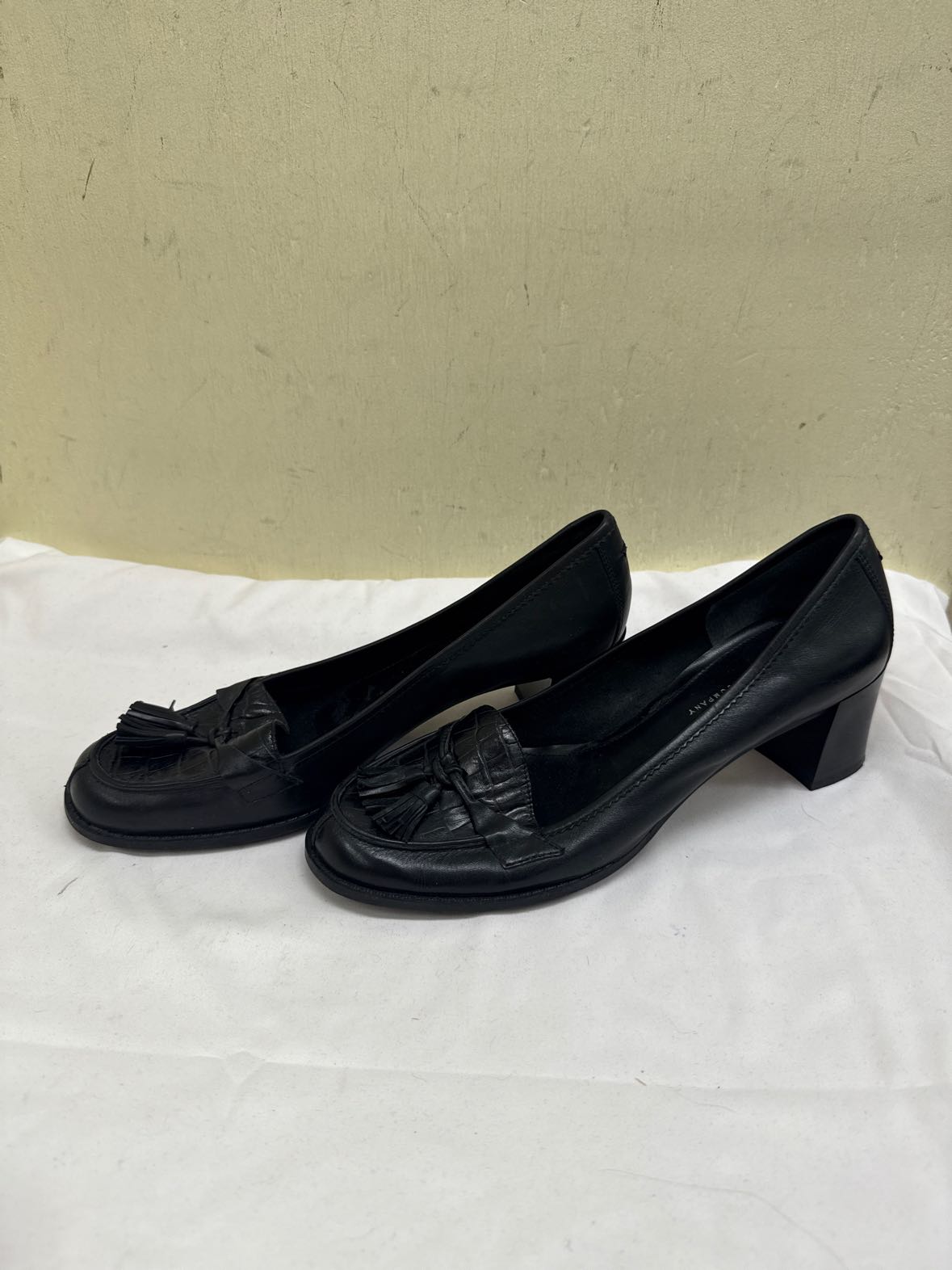 Nine & Co Women's Size 8 Black Pumps Shoes
