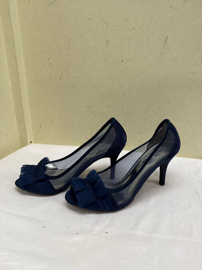 Nina Women's Size 10 Navy Sandals