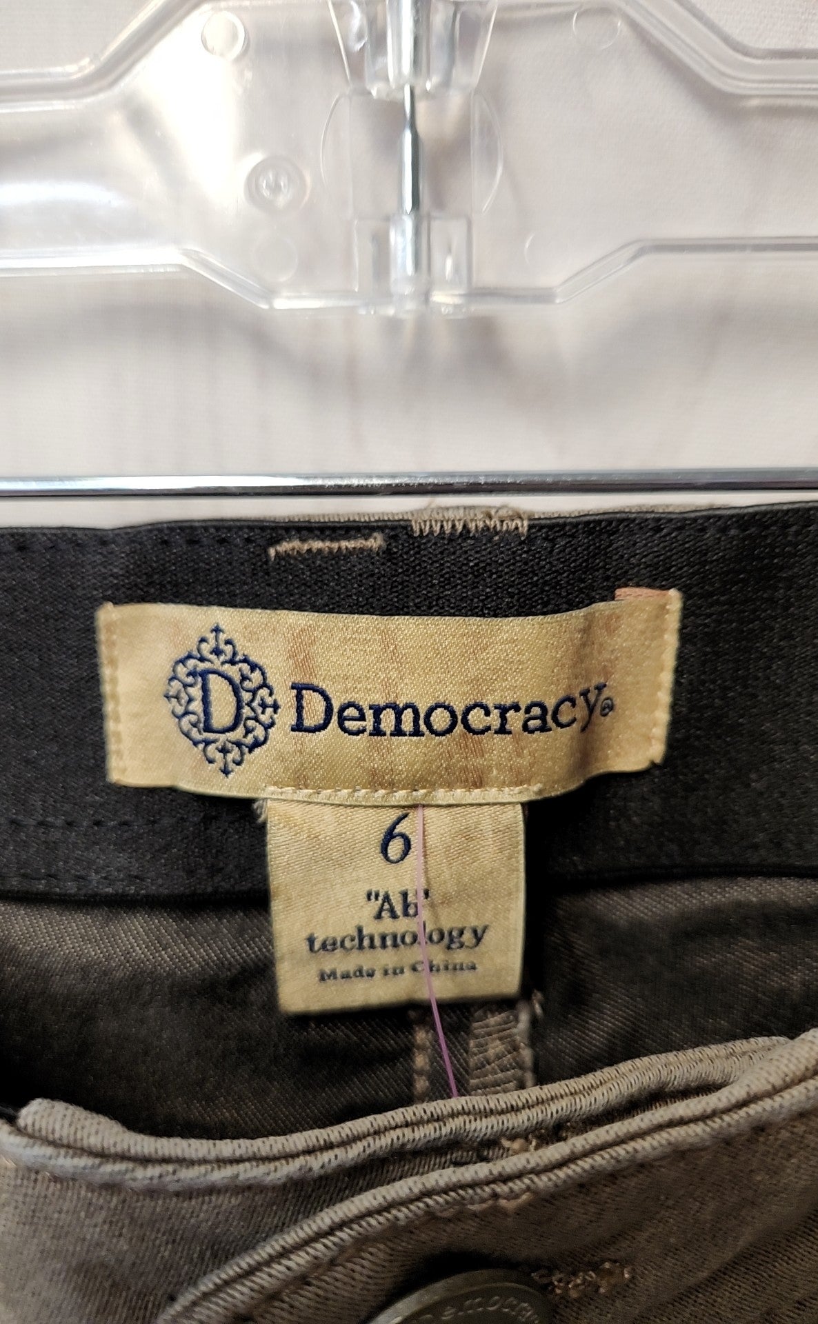 Democracy Women's Size 6 Taupe Pants