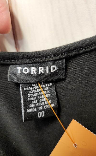 Torrid Women's Size 00 = US M/L Black Short Sleeve Top