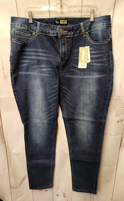 NWT Suzanne Betro Women's Size 34 (18/1X) Blue Jeans