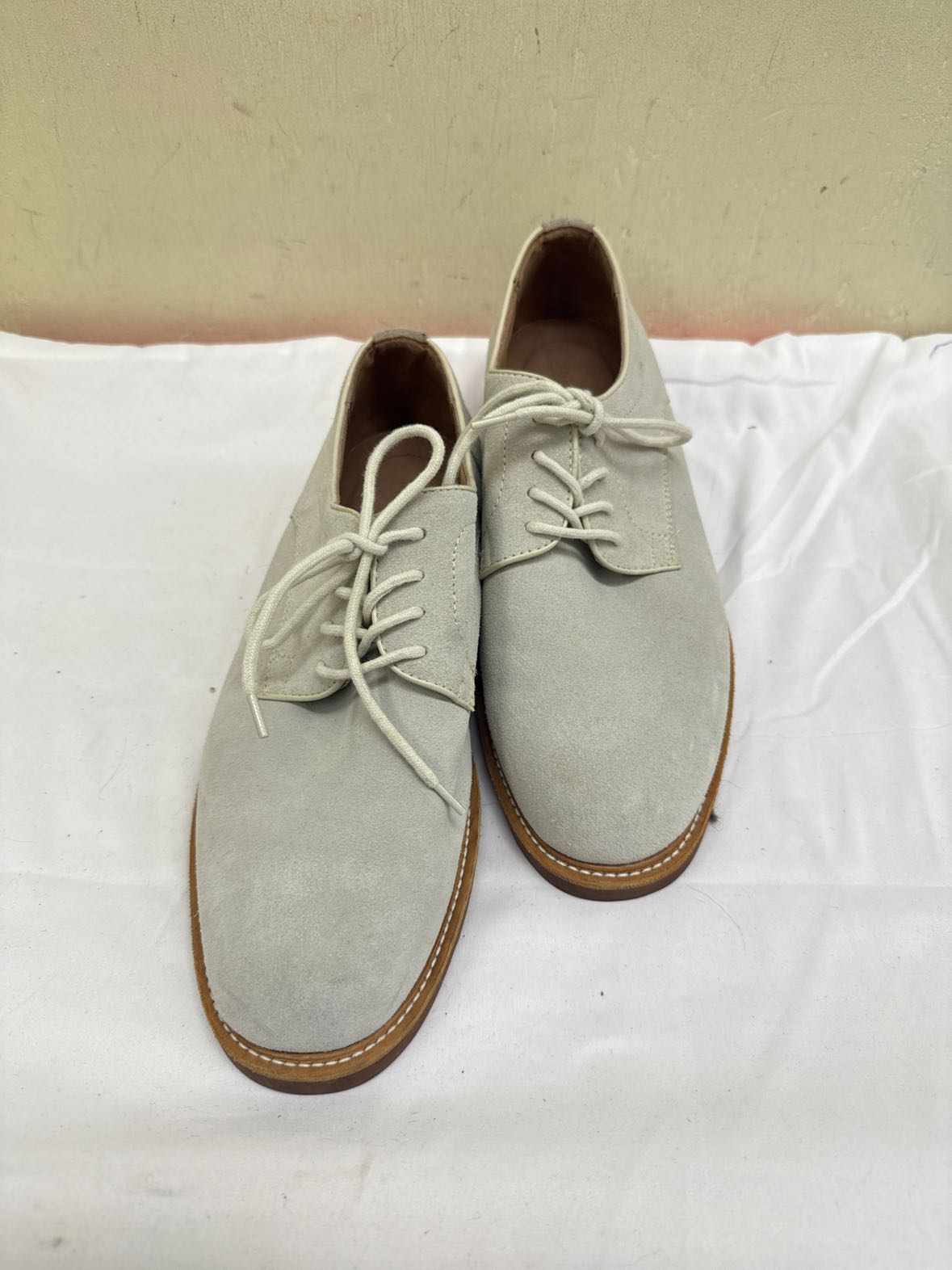 Lands End Men's Size 9 Taupe Suede Shoes