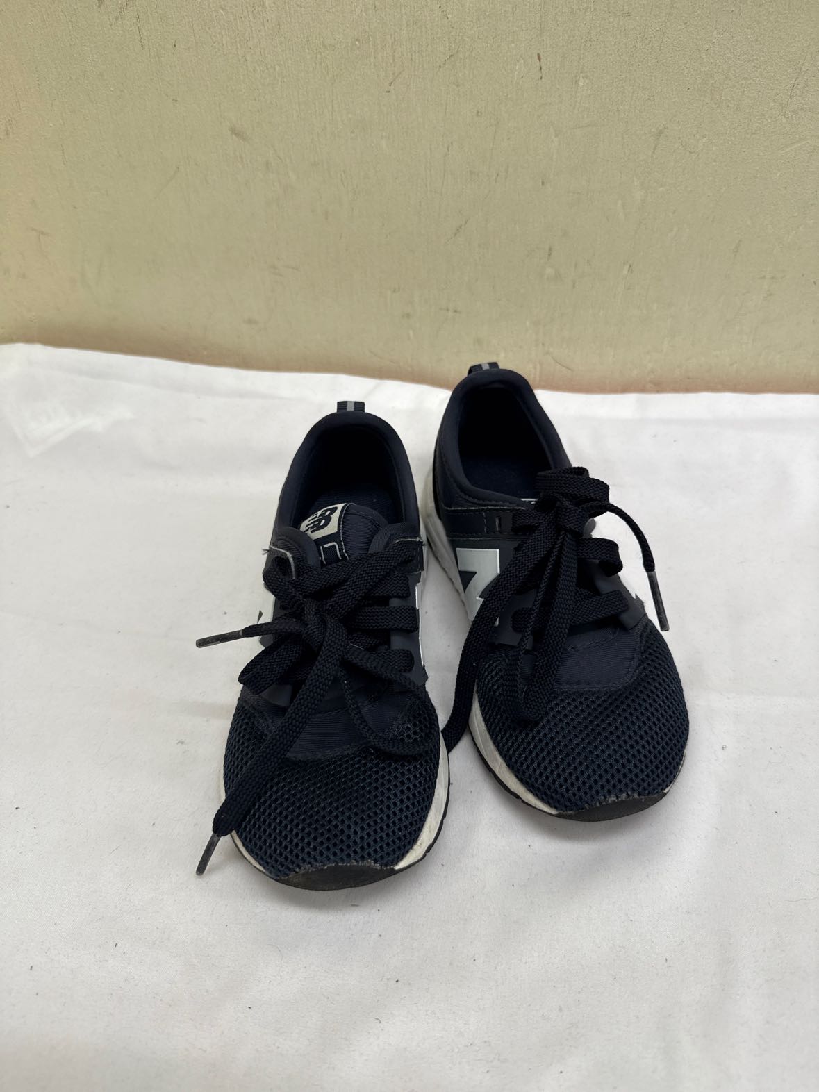 New Balance Boy's Size 12 Gray Shoes