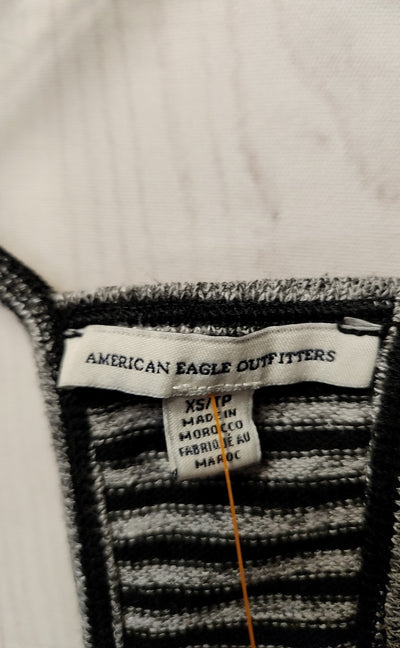 American Eagle Women's Size XS Black & Gray Sleeveless Top