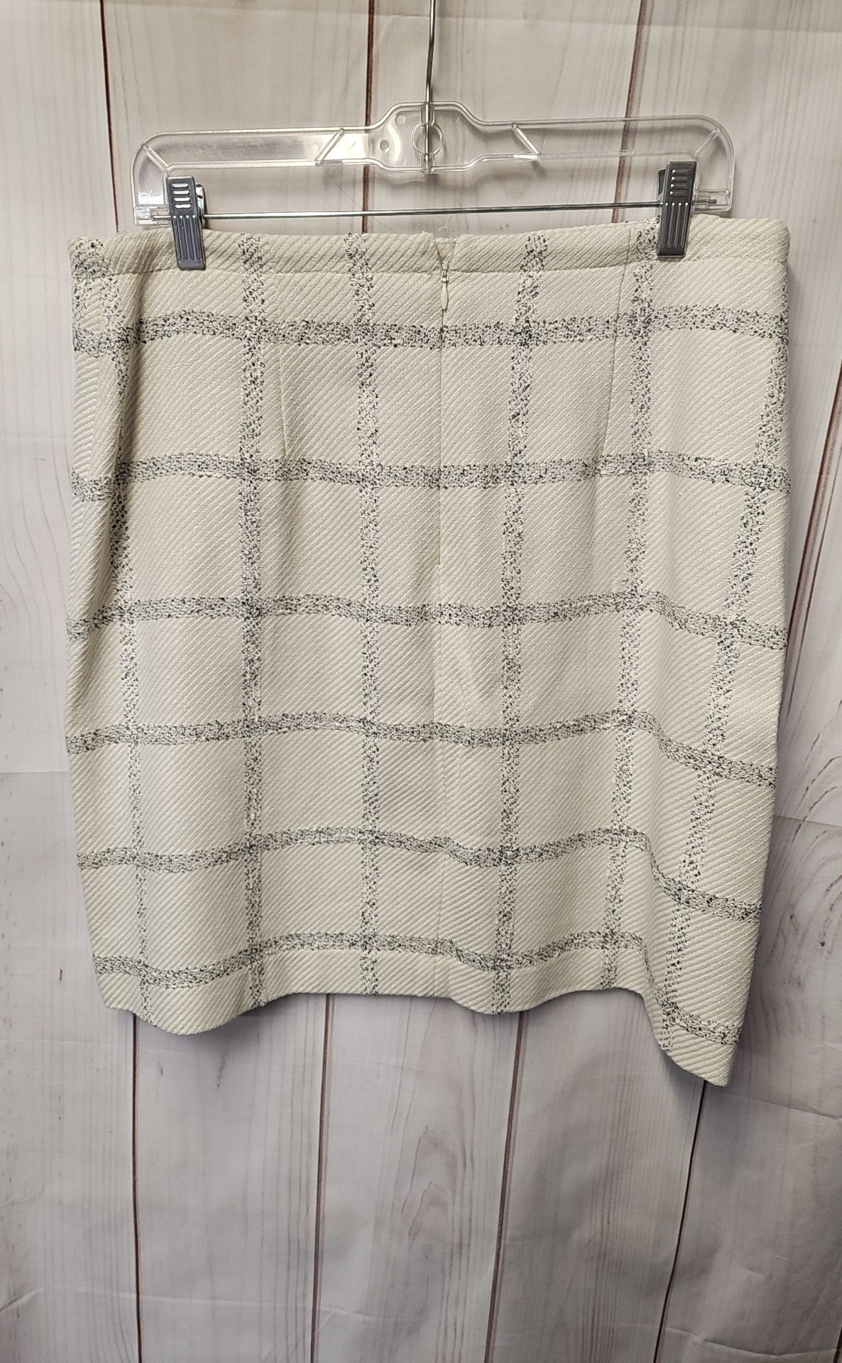 Ann Taylor Women's Size 12 White Skirt