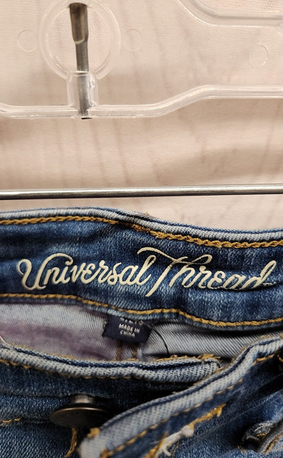 Universal Thread Women's Size 27 (3-4) Blue Jeans