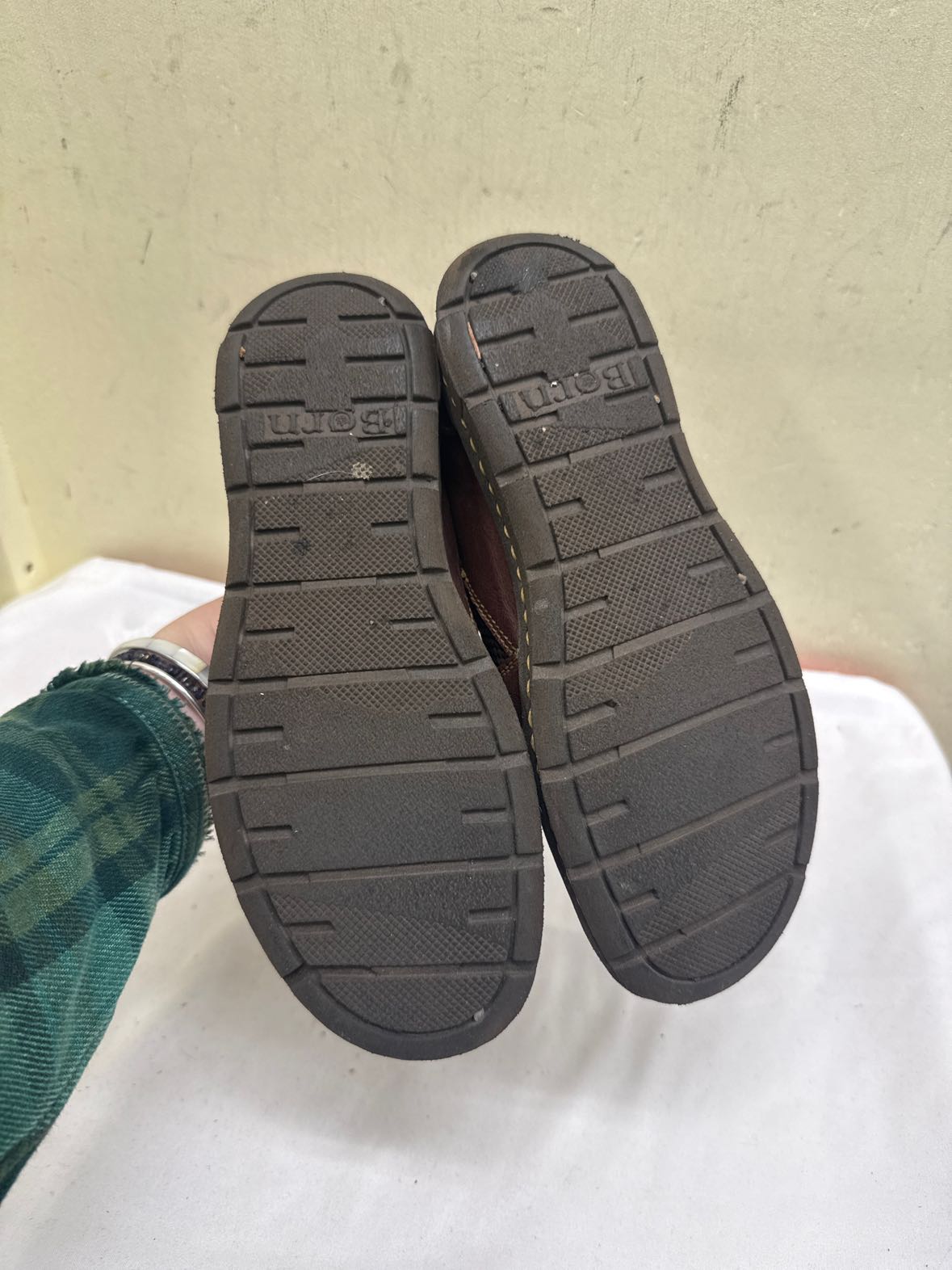 Born Women's Size 6 Brown Flats Shoes