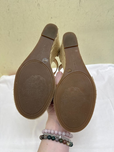 Vince Camuto Women's Size 7 Tan Pumps