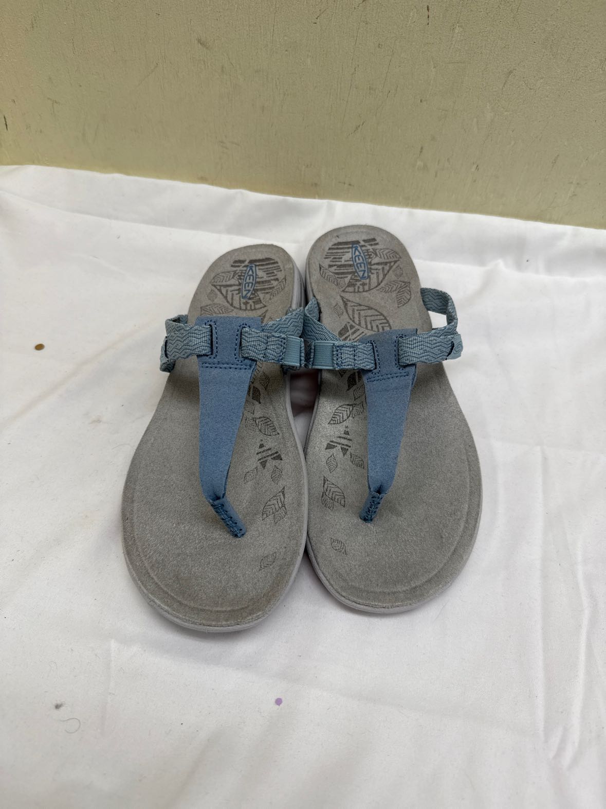 Keen Women's Size 9 Gray Sandals