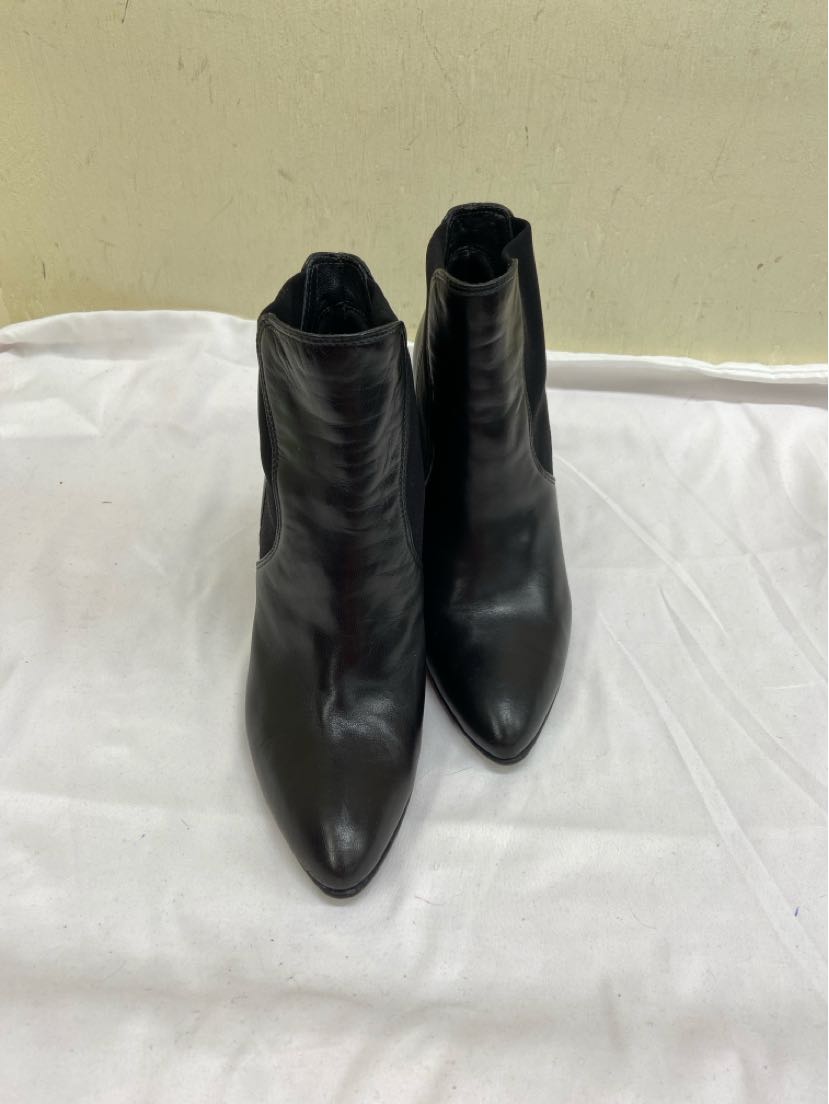 Stuart Weitzman Women's Size 6 Black Boots Shoes