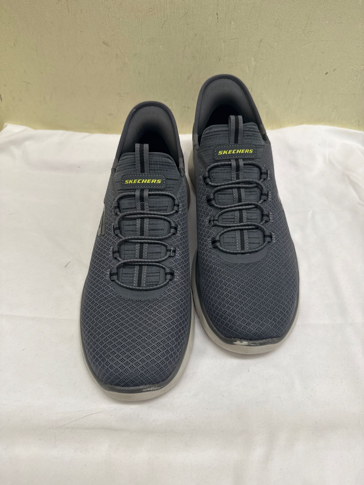Skechers Men's Size 11 Gray Shoes