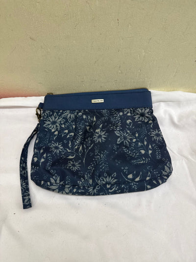 Travelon Blue Wristlet