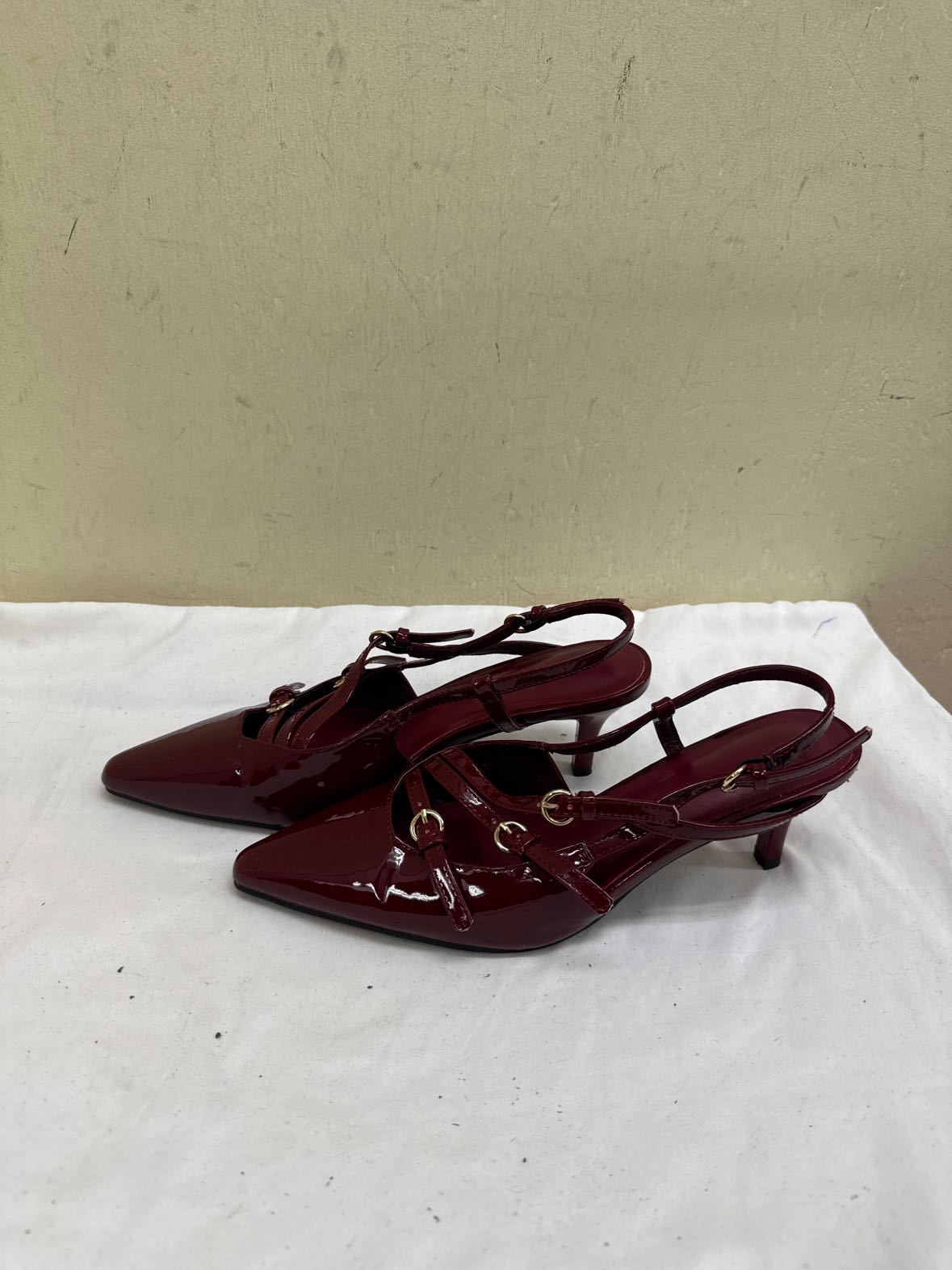 Women's Size 7-1/2 Red Pumps Shoes
