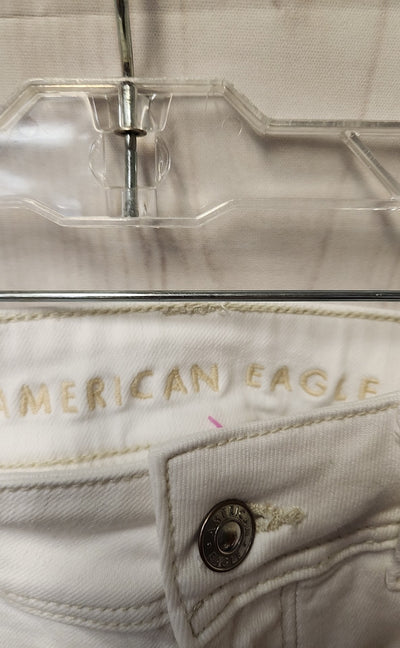 American Eagle Women's Size 30 (9-10) White Jeans Kick Boot