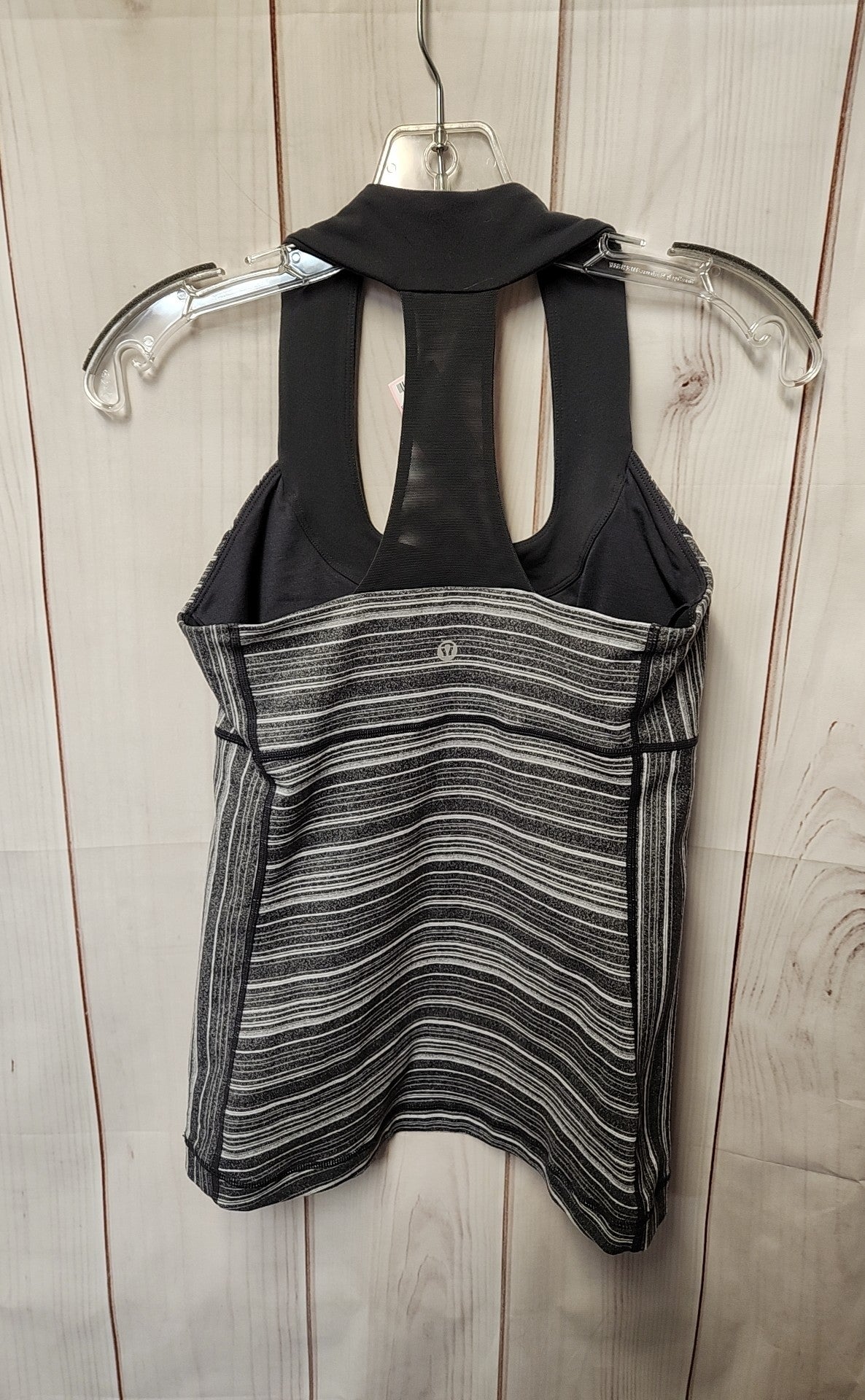 Lululemon Women's Size 6 Gray Active Top