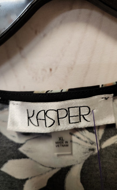 Kasper Women's Size XL Black Floral Short Sleeve Top