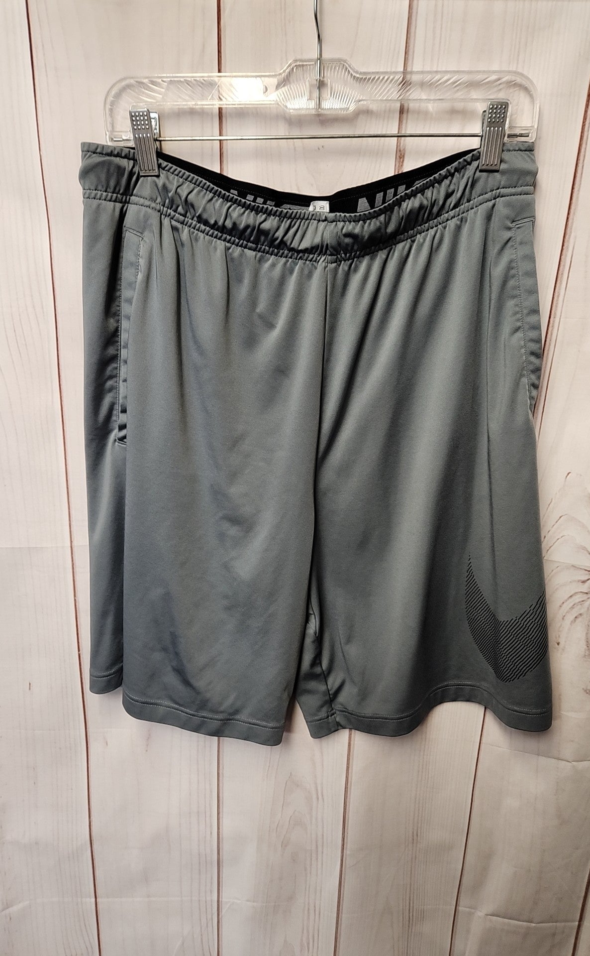 Nike Men's Size L Gray Shorts