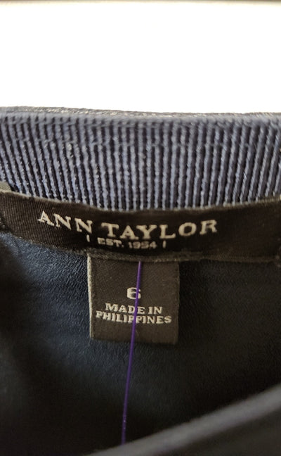 Ann Taylor Women's Size 6 Navy Floral Skirt