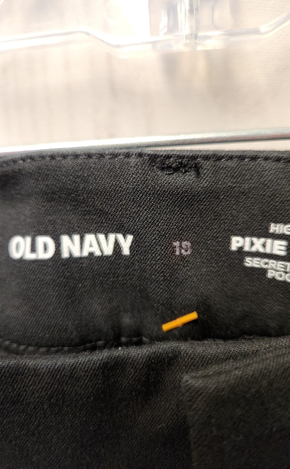 Old Navy Women's Size 18 Black Pants High Rise Pixie Skinny