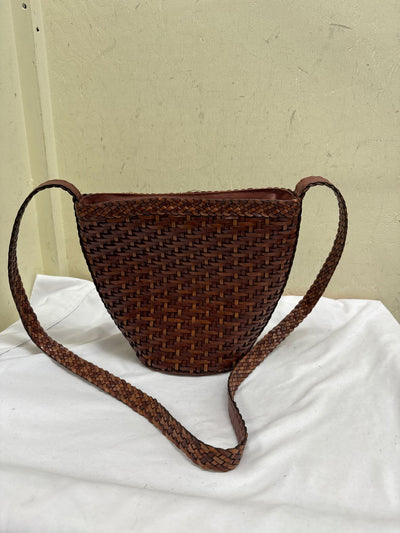 Brown Woven Leather Purse Bag