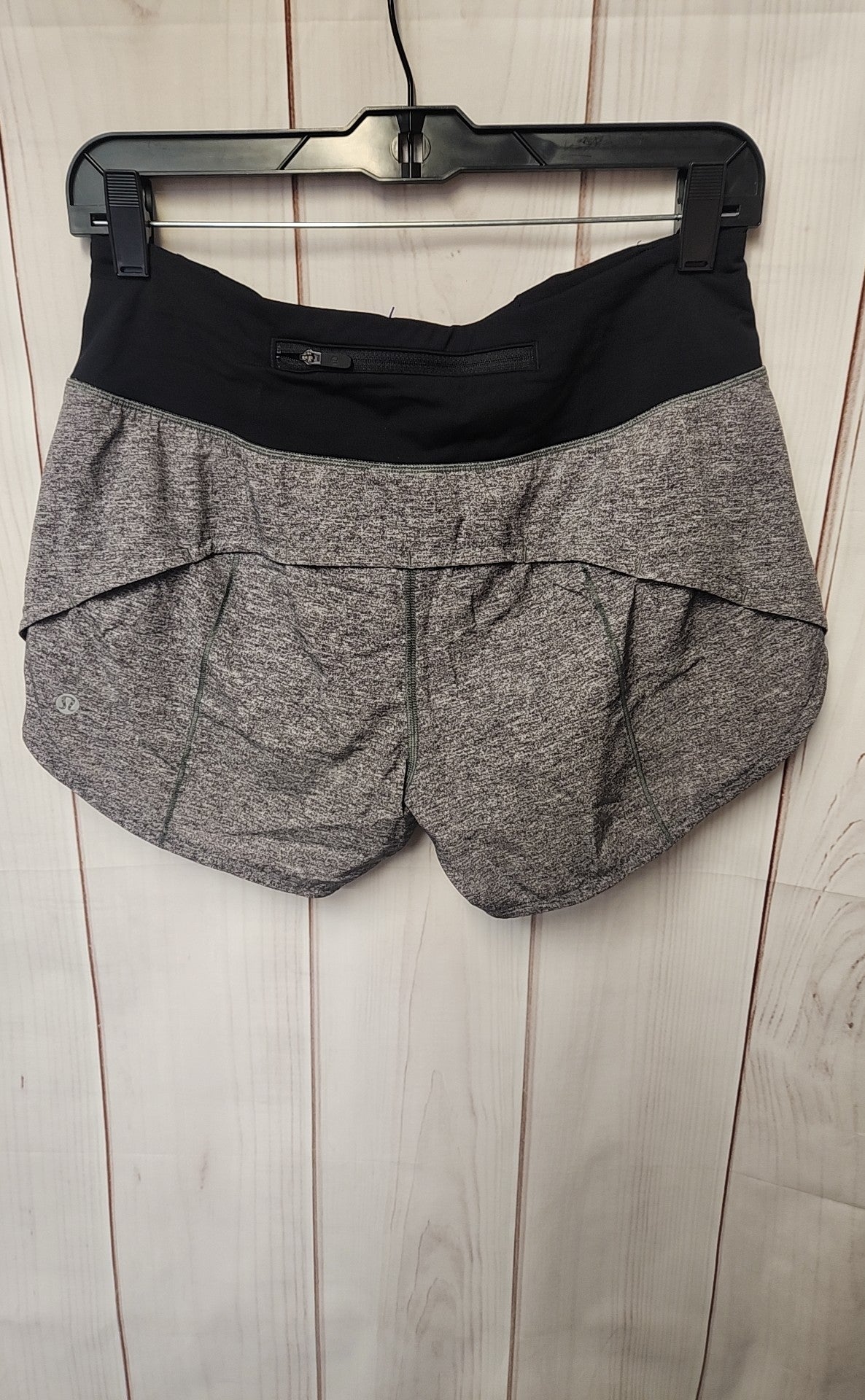 Lululemon Women's Size 6 Tall Gray Active Shorts