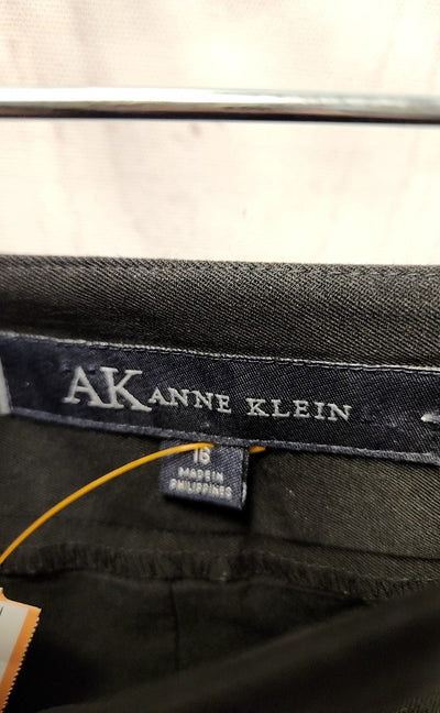 Anne Klein Women's Size 16 Black Skirt